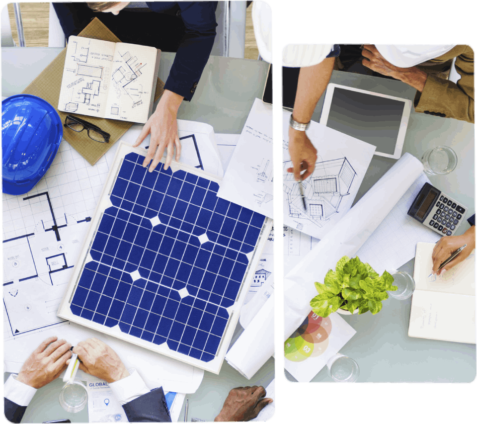 Ingenieros revisando los planos de una instalación de paneles solares